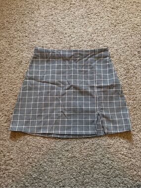 Hollister Black and White Gingham Mini Skirt